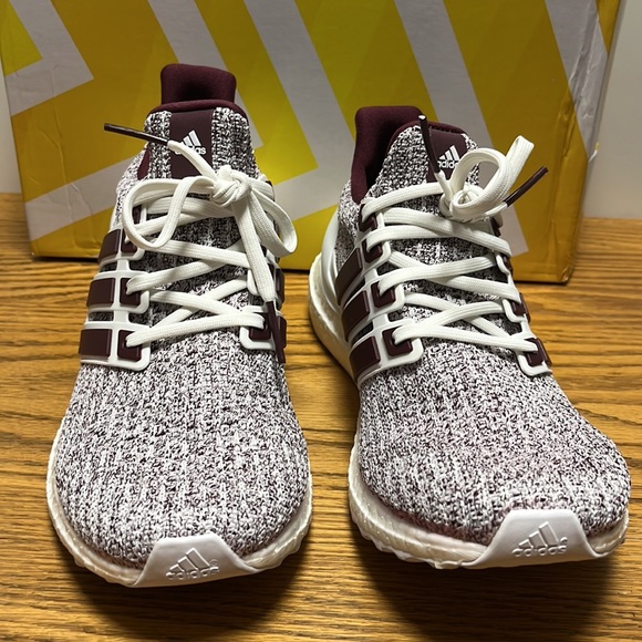 Adidas UltraBOOST running shoe size 8 men’s - Picture 5 of 13